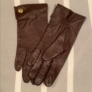 Michael Kors Brown is 100% leather gloves (7/M)